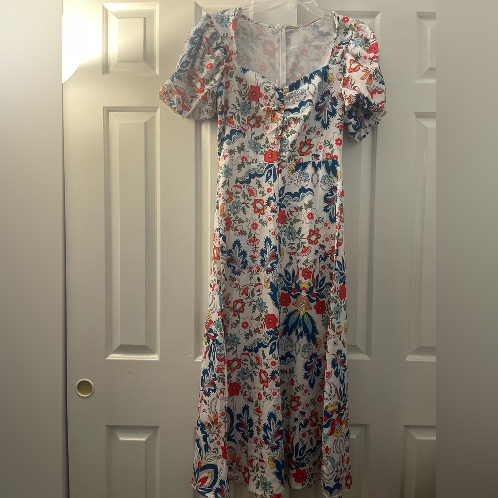 Beautiful dress!